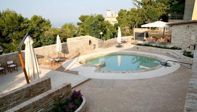 Residence Borgo Da Mare Monteprandone Exterior photo